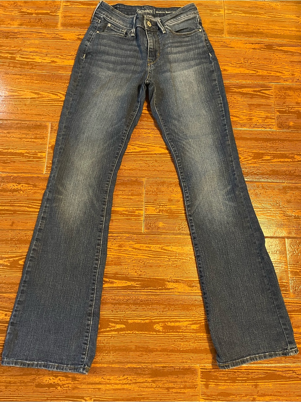 Women’s Levi Strauss Signature Modern Boot Cut Jeans Size 2M